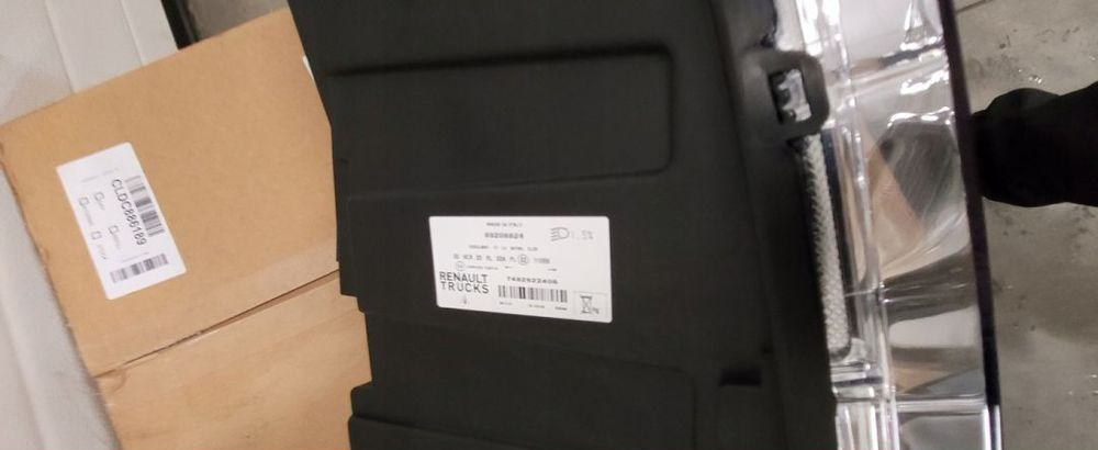 LAMPA RENAULT RANGE T NOWY ORYGINAŁ PRAWA - Передняя фара для Грузовиков: фото 3 LAMPA RENAULT RANGE T NOWY ORYGINAŁ PRAWA - Передняя фара для Грузовиков: фото 3