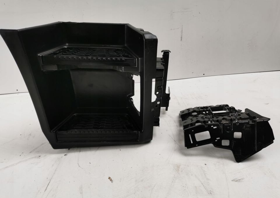 STOPNICA WŁAZ RENAULT RANGE T GAMA RH. ORYGINAŁ - Боковая подножка для Грузовиков: фото 1 STOPNICA WŁAZ RENAULT RANGE T GAMA RH. ORYGINAŁ - Боковая подножка для Грузовиков: фото 1