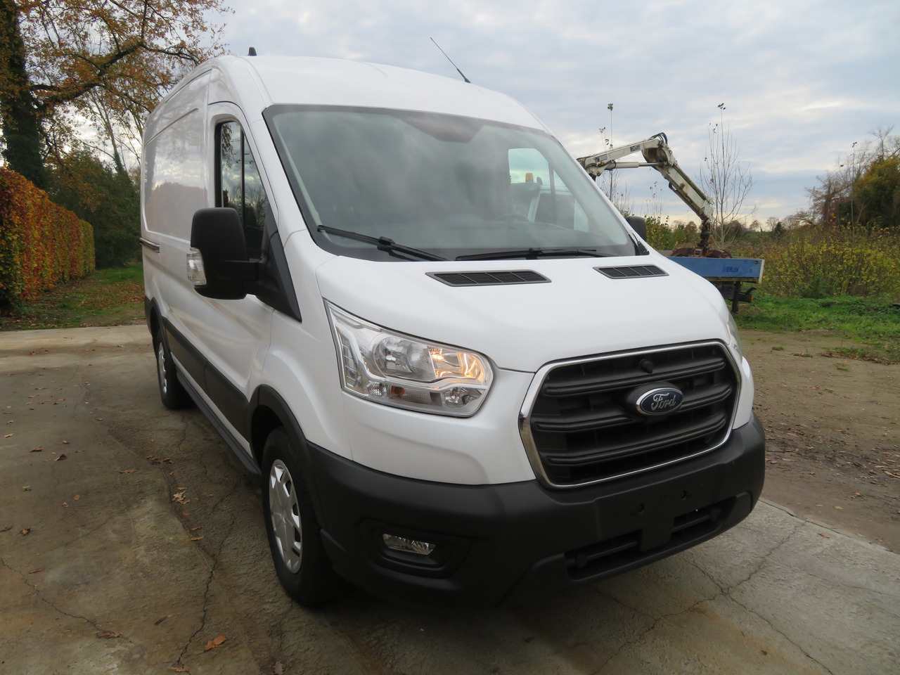 Ford Transit 2.0TDCi TREND - L2H2 - Цельнометаллический фургон: фото 1 Ford Transit 2.0TDCi TREND - L2H2 - Цельнометаллический фургон: фото 1