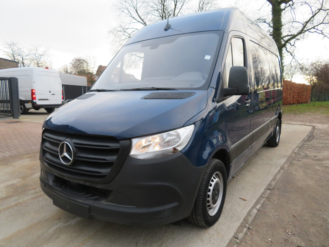 Mercedes-Benz Sprinter 311CDi - Легковой фургон: фото 3 Mercedes-Benz Sprinter 311CDi - Легковой фургон: фото 3