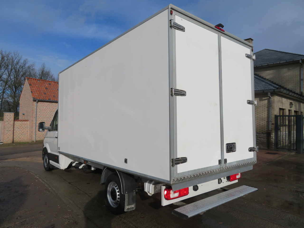 Volkswagen Crafter 2.0 CR TDi Bakwagen L4 - Фургон с закрытым кузовом: фото 5 Volkswagen Crafter 2.0 CR TDi Bakwagen L4 - Фургон с закрытым кузовом: фото 5