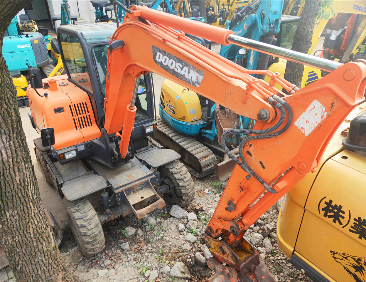 DOOSAN Mini Excavator DX60W Click Here for Discount - Мини-экскаватор: фото 5 DOOSAN Mini Excavator DX60W Click Here for Discount - Мини-экскаватор: фото 5