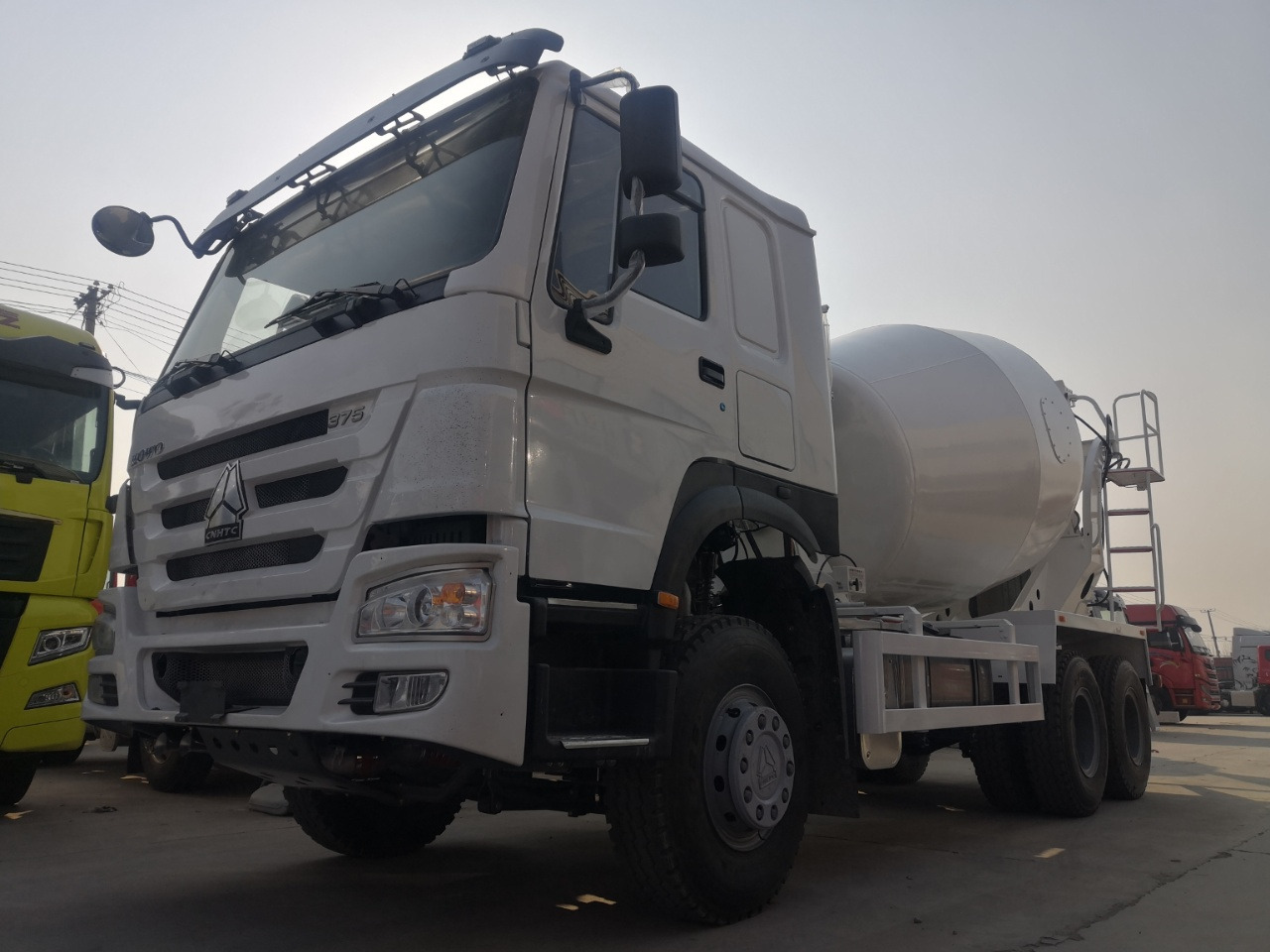 HOWO 10Cube Cement Mixer Truck 6*4 Click Here for Discount - Автобетоносмеситель: фото 2 HOWO 10Cube Cement Mixer Truck 6*4 Click Here for Discount - Автобетоносмеситель: фото 2