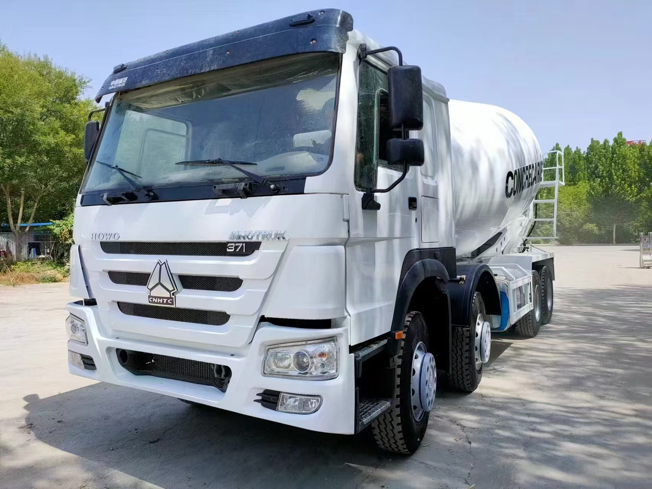 HOWO 371HP Concrete Mixer Truck Click for Discount - Автобетоносмеситель: фото 3 HOWO 371HP Concrete Mixer Truck Click for Discount - Автобетоносмеситель: фото 3