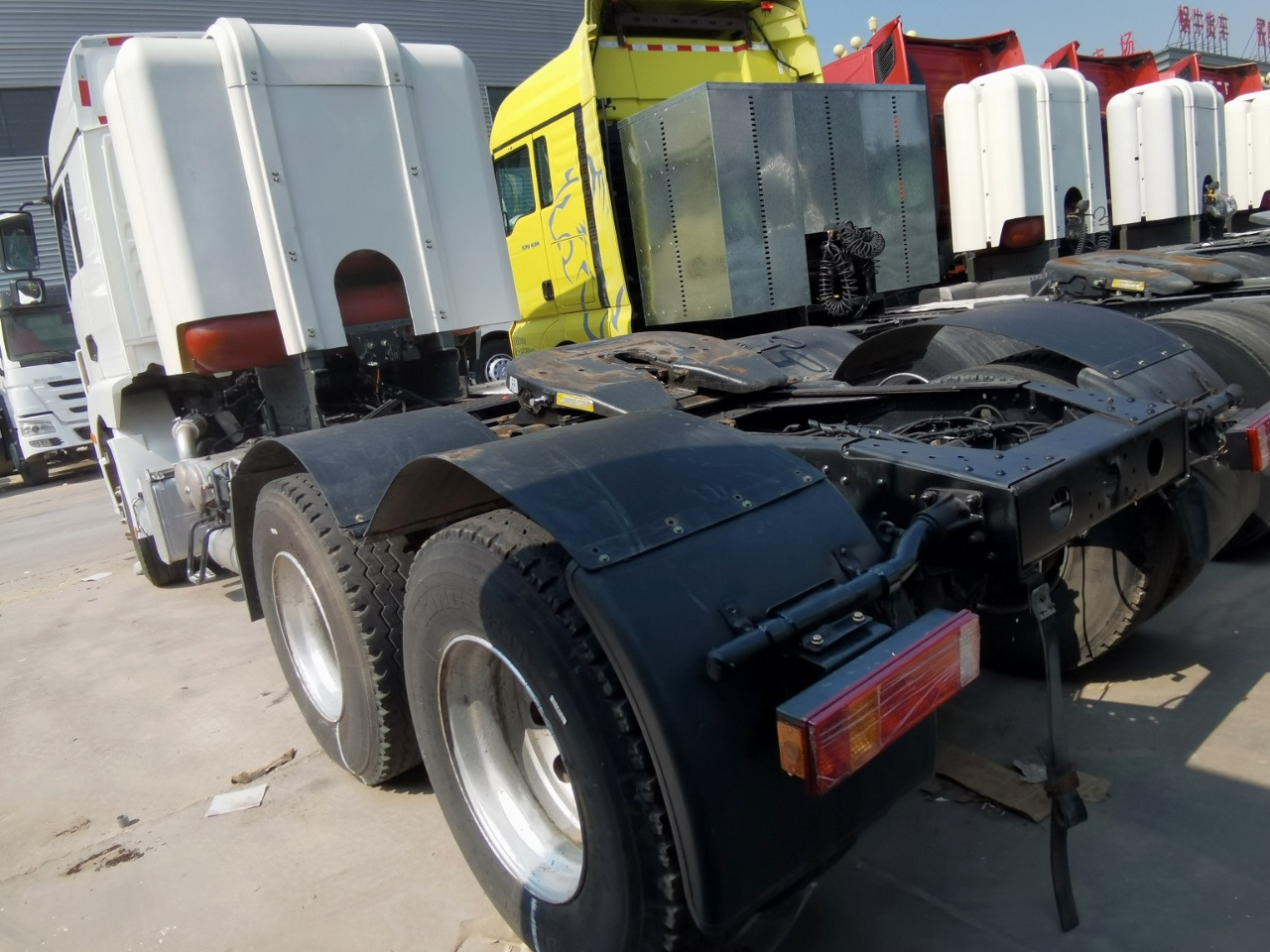 SHACMAN M3000S 6X4 Truck Unit Click Here for Discount - Тягач: фото 4 SHACMAN M3000S 6X4 Truck Unit Click Here for Discount - Тягач: фото 4