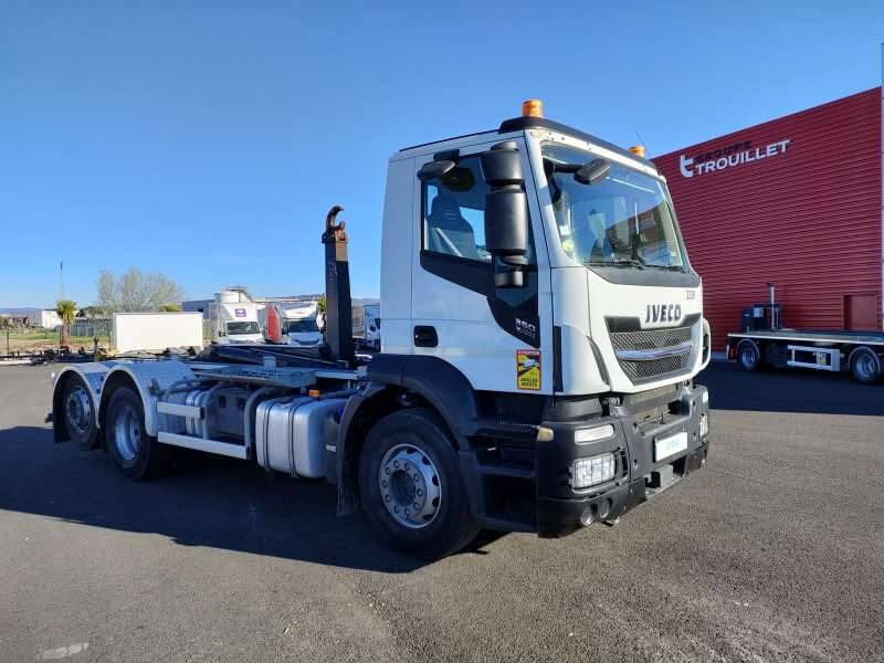 Camion Porteur STRALIS X-WAY AD260 S36 26 TONNES 360 CV AMPLIROLL 6X2 - Крюковой мультилифт: фото 1 Camion Porteur STRALIS X-WAY AD260 S36 26 TONNES 360 CV AMPLIROLL 6X2 - Крюковой мультилифт: фото 1