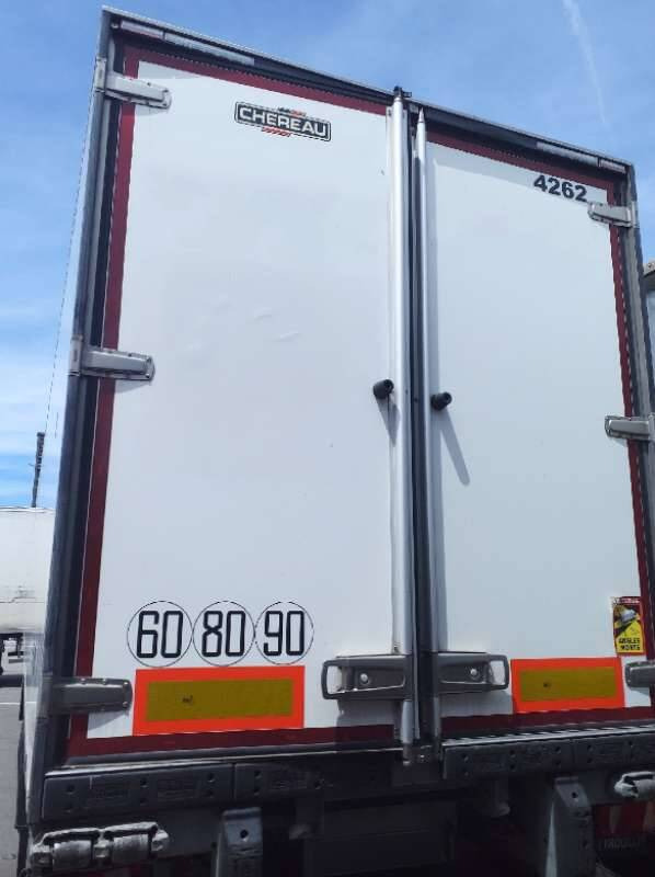 Semi-remorque 3 Essieux FRIGO 38 TONNES HAYON CAISSE CHEREAU GROUPE CARRIER VECTOR HE 19 MT - Полуприцеп-рефрижератор: фото 3 Semi-remorque 3 Essieux FRIGO 38 TONNES HAYON CAISSE CHEREAU GROUPE CARRIER VECTOR HE 19 MT - Полуприцеп-рефрижератор: фото 3