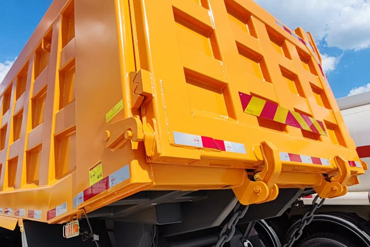 SHACMAN F2000 Shacman Truck for sale in Tanzania - Самосвал: фото 4 SHACMAN F2000 Shacman Truck for sale in Tanzania - Самосвал: фото 4