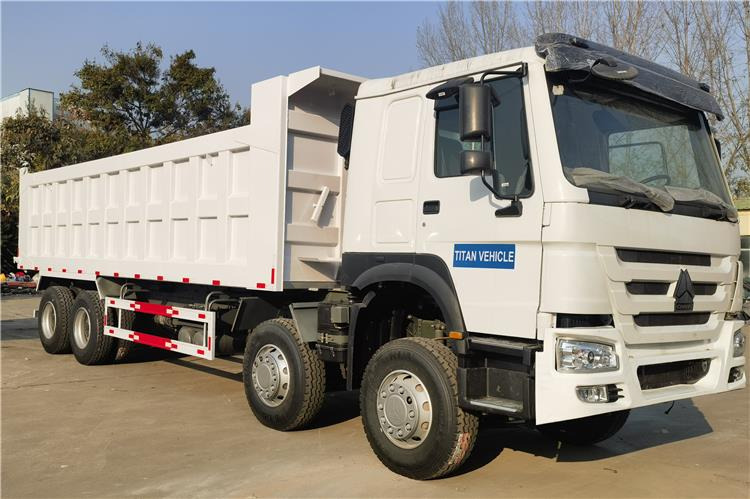 SINOTRUK Second Hand Howo 8X4 Tipper Truck Price for Sale In Ghana - Самосвал: фото 1 SINOTRUK Second Hand Howo 8X4 Tipper Truck Price for Sale In Ghana - Самосвал: фото 1
