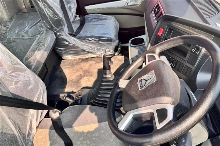 SINOTRUK Used Hohan Dump Truck with RHD for Sale In Tanzania - Самосвал: фото 3 SINOTRUK Used Hohan Dump Truck with RHD for Sale In Tanzania - Самосвал: фото 3