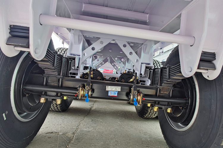 TITAN Cargo Trailer for Sale in Saudi Arabia - Полуприцеп для перевозки животных: фото 4 TITAN Cargo Trailer for Sale in Saudi Arabia - Полуприцеп для перевозки животных: фото 4