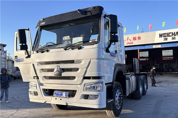 Sinotruk Used Howo 380HP Truck Head with RHD for Sale In Tanzania - Тягач: фото 1 Sinotruk Used Howo 380HP Truck Head with RHD for Sale In Tanzania - Тягач: фото 1