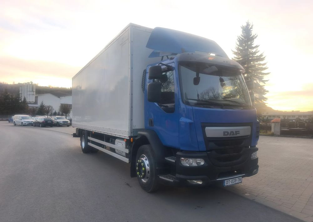 DAF LF 18.320 Kontener 20 palet - Грузовик с закрытым кузовом: фото 2 DAF LF 18.320 Kontener 20 palet - Грузовик с закрытым кузовом: фото 2