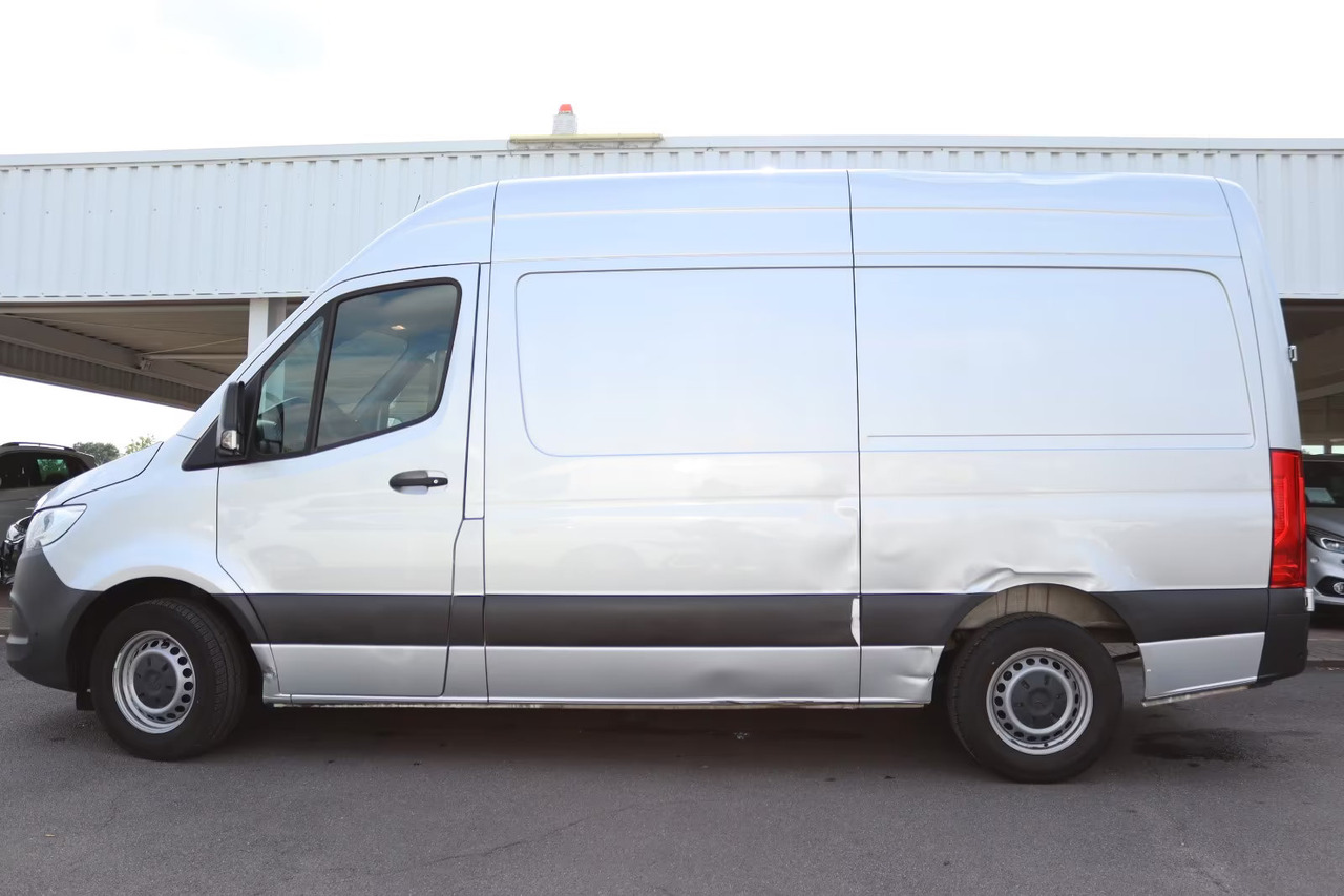 Цельнометаллический фургон Mercedes Benz Sprinter: фото 6
