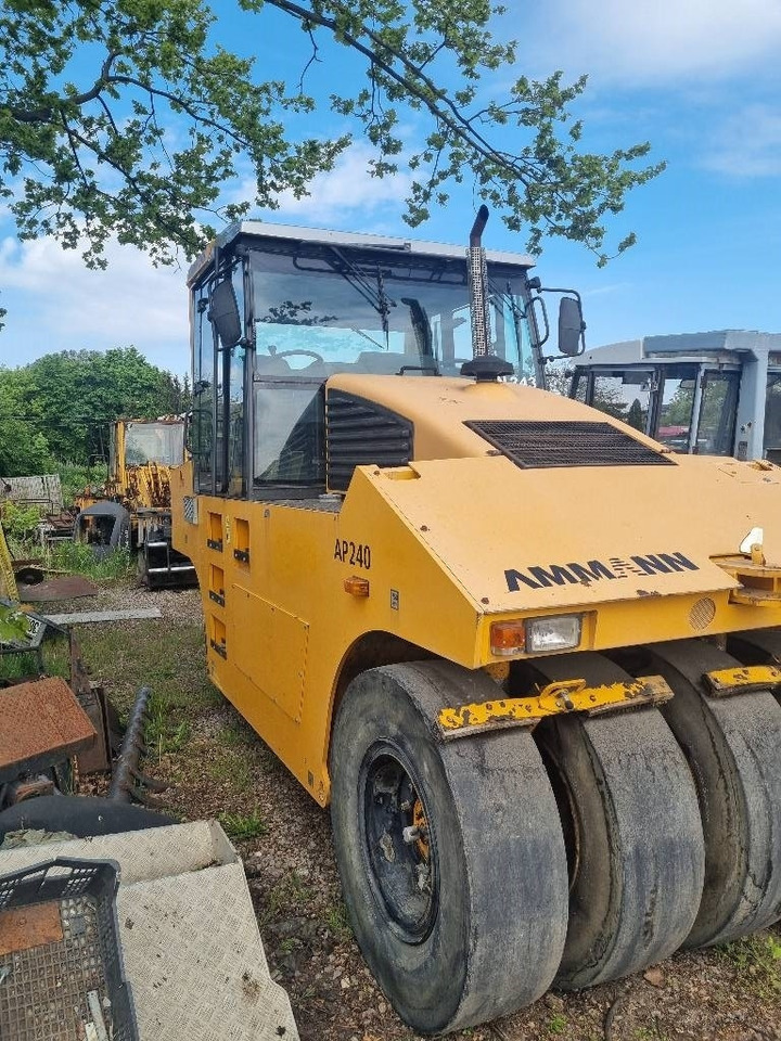 Ammann AP 240 - Пневмоколесный каток: фото 1 Ammann AP 240 - Пневмоколесный каток: фото 1