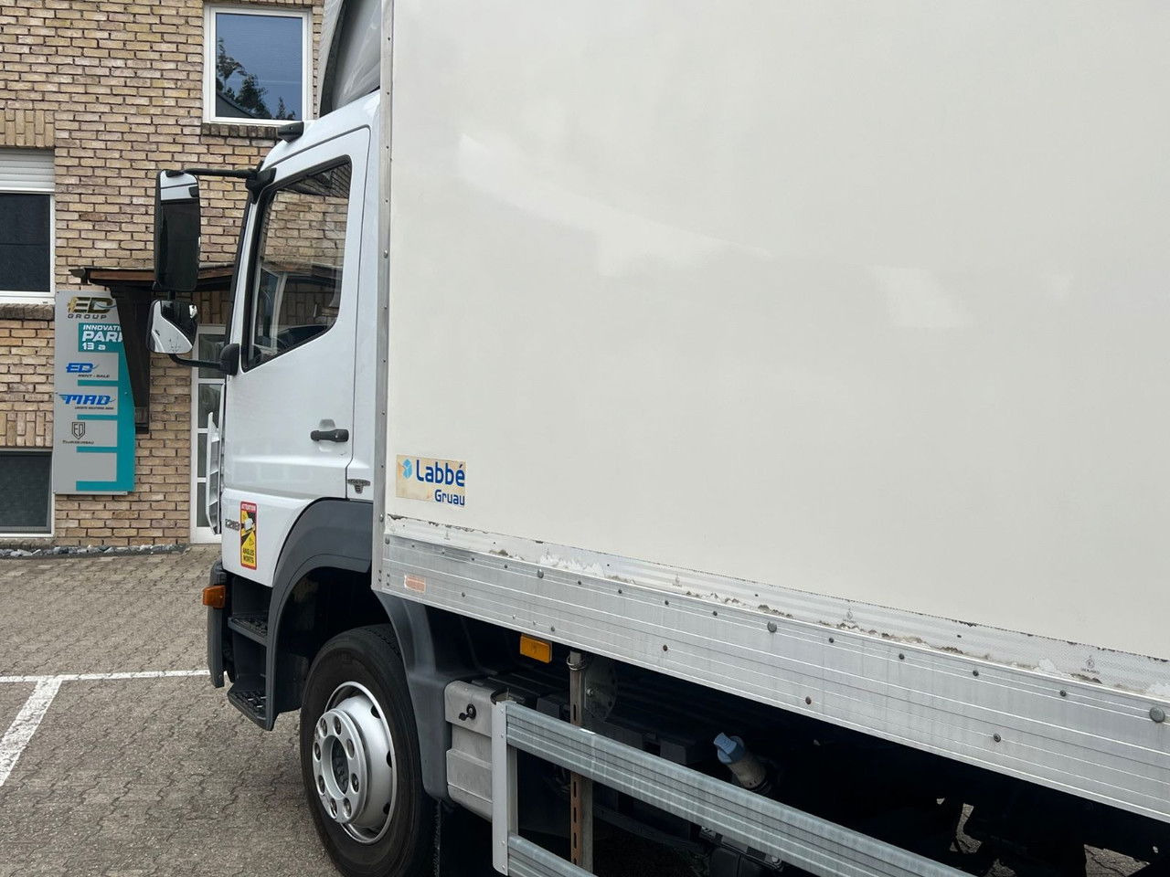 Грузовик с закрытым кузовом Mercedes-Benz Atego 1218 L Classic-Vermietung möglich-ADR-LBW: фото 15 Грузовик с закрытым кузовом Mercedes-Benz Atego 1218 L Classic-Vermietung möglich-ADR-LBW: фото 15