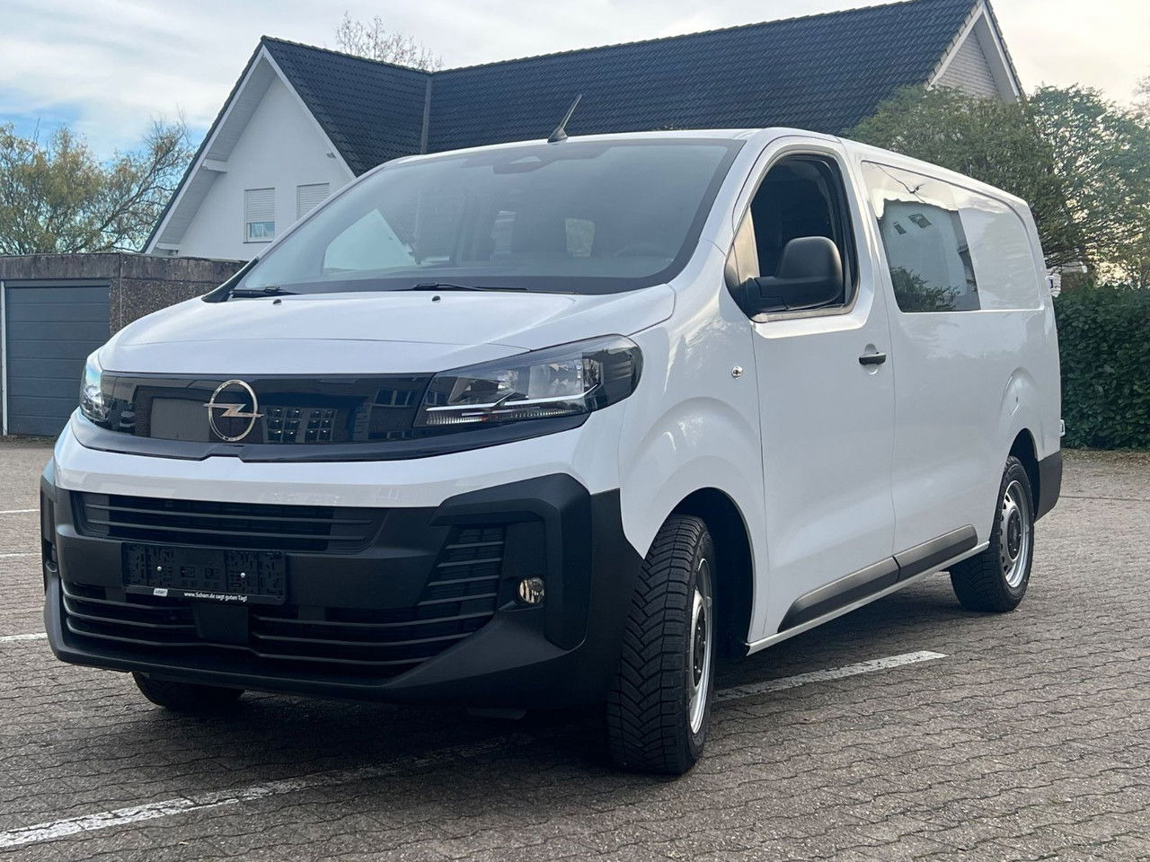 Opel Vivaro Flex L3 6 Sitze Allwetter AHK Rückfahrka - Легковой фургон: фото 1 Opel Vivaro Flex L3 6 Sitze Allwetter AHK Rückfahrka - Легковой фургон: фото 1