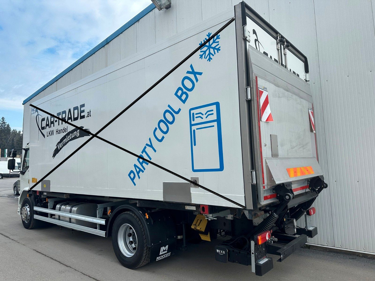 DAF LF 310 8G LBW Bär2T 3J-Garatnie DAF LF 310 8G LBW Bär2T 3J-Garatnie - Грузовик-контейнеровоз/ Сменный кузов: фото 4 DAF LF 310 8G LBW Bär2T 3J-Garatnie DAF LF 310 8G LBW Bär2T 3J-Garatnie - Грузовик-контейнеровоз/ Сменный кузов: фото 4