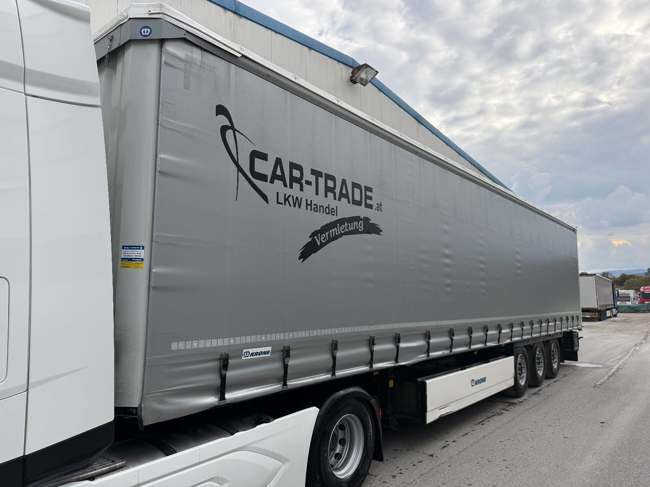 Krone SDP27 Lift/Pal-Kast/Alulatten - Тентованный полуприцеп: фото 1 Krone SDP27 Lift/Pal-Kast/Alulatten - Тентованный полуприцеп: фото 1