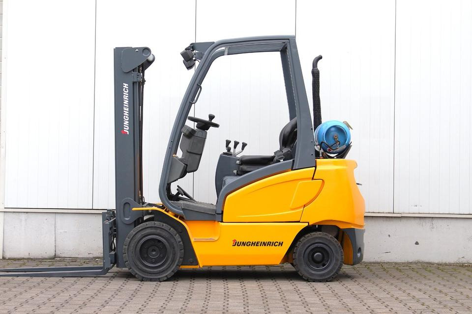 JUNGHEINRICH TFG316s Triplex 4,5m UVV - Газовый погрузчик: фото 4 JUNGHEINRICH TFG316s Triplex 4,5m UVV - Газовый погрузчик: фото 4