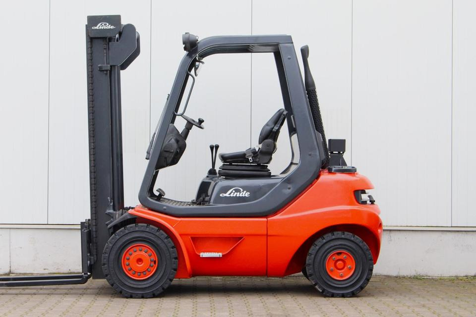 LINDE H20D Diesel TOP Zustand - UVV NEU - Дизельный погрузчик: фото 2 LINDE H20D Diesel TOP Zustand - UVV NEU - Дизельный погрузчик: фото 2