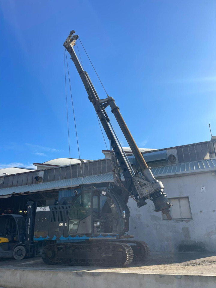 TESCAR CF8 PLUS - Буровая машина: фото 1 TESCAR CF8 PLUS - Буровая машина: фото 1