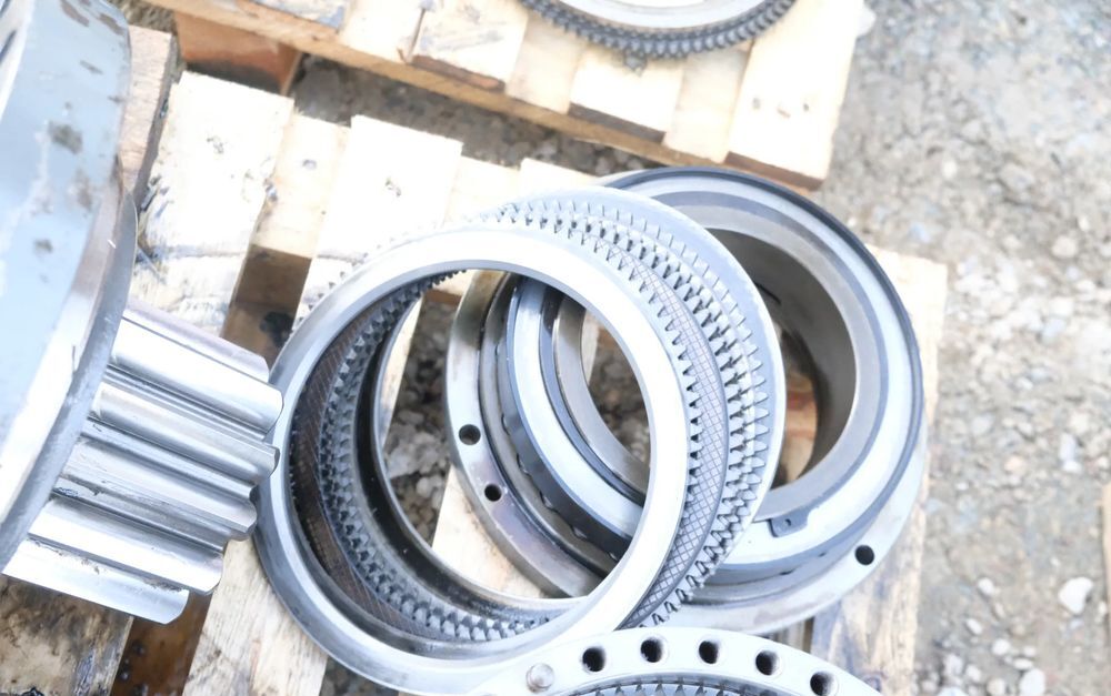 Reduktor obrotu SAT 275/261 R906,R916,R922,R924,R926 liebherr - Трансмиссия для Строительной техники: фото 4 Reduktor obrotu SAT 275/261 R906,R916,R922,R924,R926 liebherr - Трансмиссия для Строительной техники: фото 4
