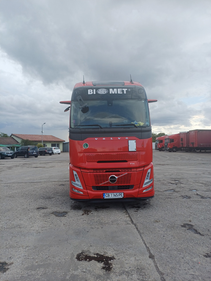 VOLVO FH 460T 4x2T , AERO , 3 PIECES - Тягач: фото 3 VOLVO FH 460T 4x2T , AERO , 3 PIECES - Тягач: фото 3
