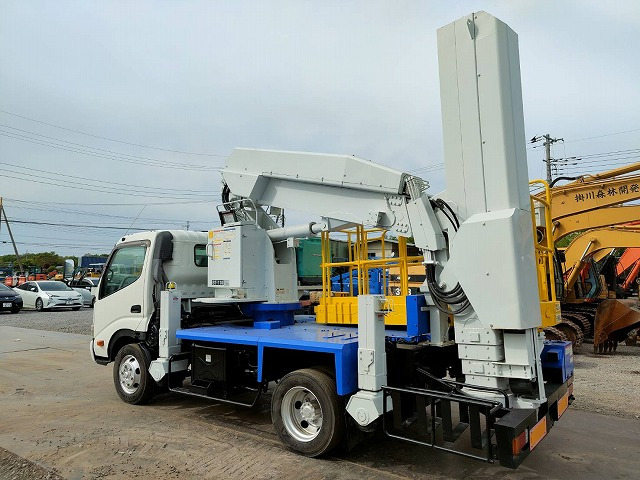 TADANO BT-110-1 - Грузовик с подъемником: фото 3 TADANO BT-110-1 - Грузовик с подъемником: фото 3