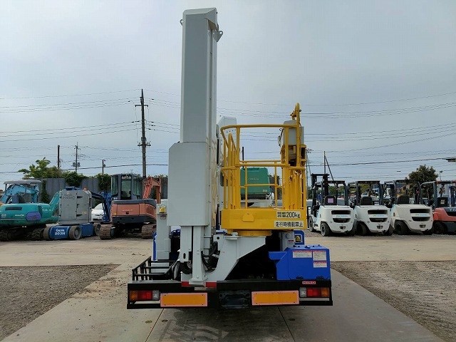 TADANO BT-110-1 - Грузовик с подъемником: фото 4 TADANO BT-110-1 - Грузовик с подъемником: фото 4