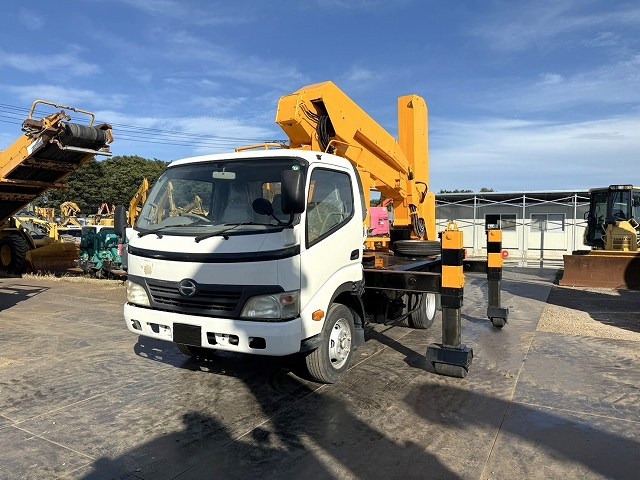 Грузовик с подъемником TADANO BT-200-2: фото 9 Грузовик с подъемником TADANO BT-200-2: фото 9