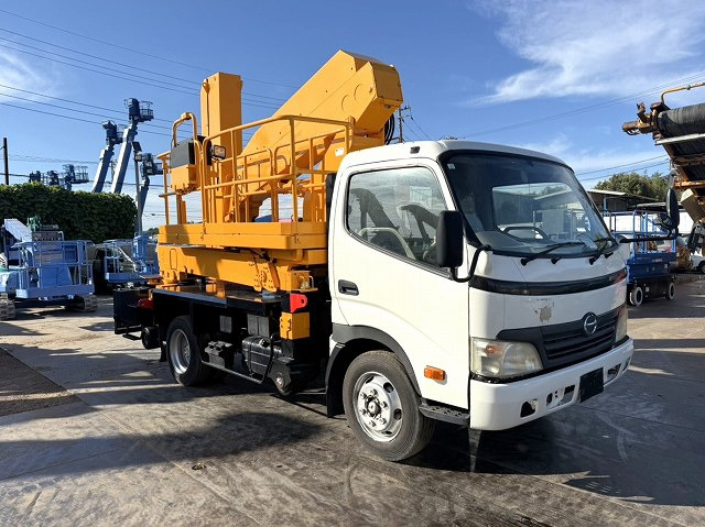 Грузовик с подъемником TADANO BT-200-2: фото 7 Грузовик с подъемником TADANO BT-200-2: фото 7