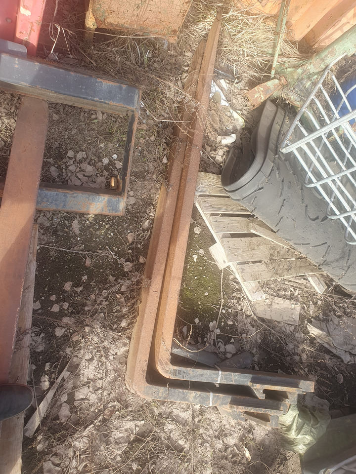 Pallet forks - Вилы: фото 1 Pallet forks - Вилы: фото 1