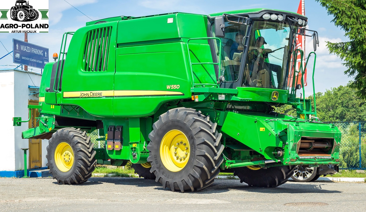 JOHN DEERE W 550 - 2981 h - 5,5 M - 2011 ROK - Зерноуборочный комбайн: фото 1 JOHN DEERE W 550 - 2981 h - 5,5 M - 2011 ROK - Зерноуборочный комбайн: фото 1