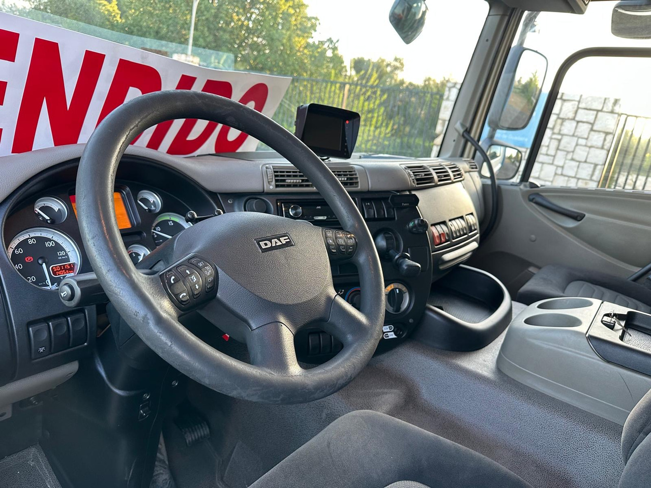 DAF CF 75.310 - Тентованный грузовик: фото 3 DAF CF 75.310 - Тентованный грузовик: фото 3