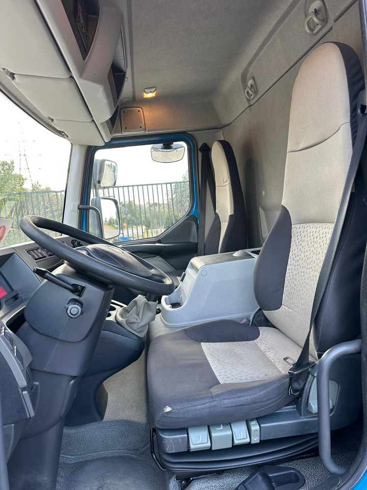 RENAULT midlum 14.220 - Тентованный грузовик: фото 3 RENAULT midlum 14.220 - Тентованный грузовик: фото 3