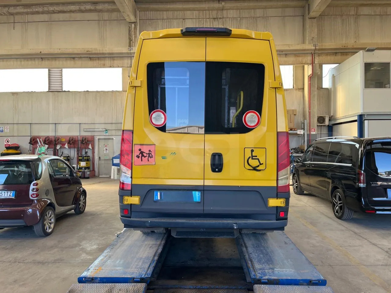 Iveco Daily - Школьный автобус: фото 4 Iveco Daily - Школьный автобус: фото 4