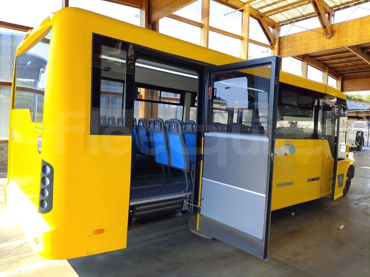 Школьный автобус Iveco Indcar: фото 10