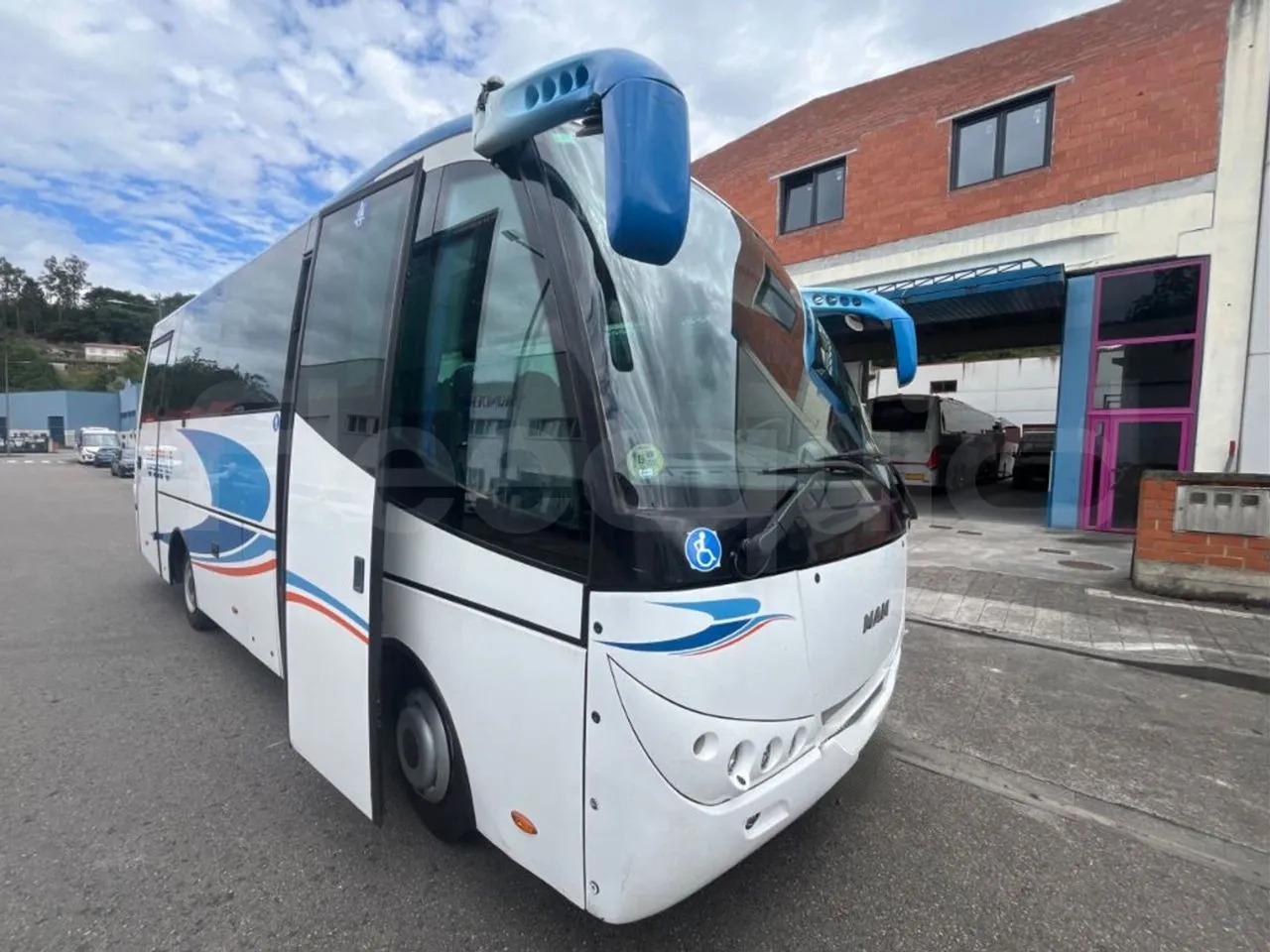 Man Dexon - Туристический автобус: фото 1 Man Dexon - Туристический автобус: фото 1