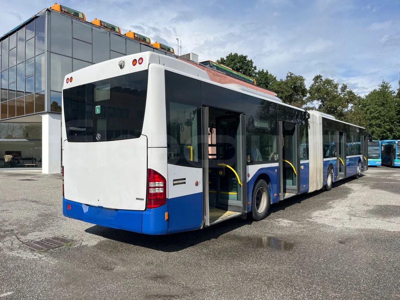 Сочленённый автобус Mercedes-Benz Conecto: фото 8