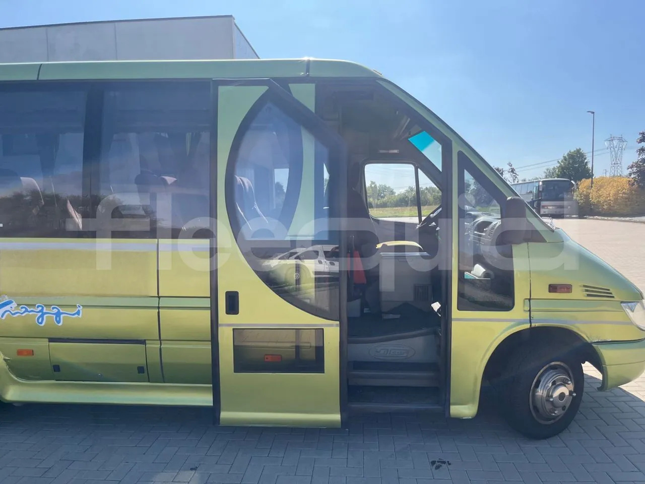 Пригородный автобус Mercedes-Benz Sprinter: фото 10