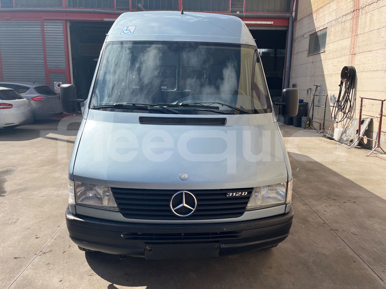 Mercedes-Benz Sprinter - Пригородный автобус: фото 2 Mercedes-Benz Sprinter - Пригородный автобус: фото 2