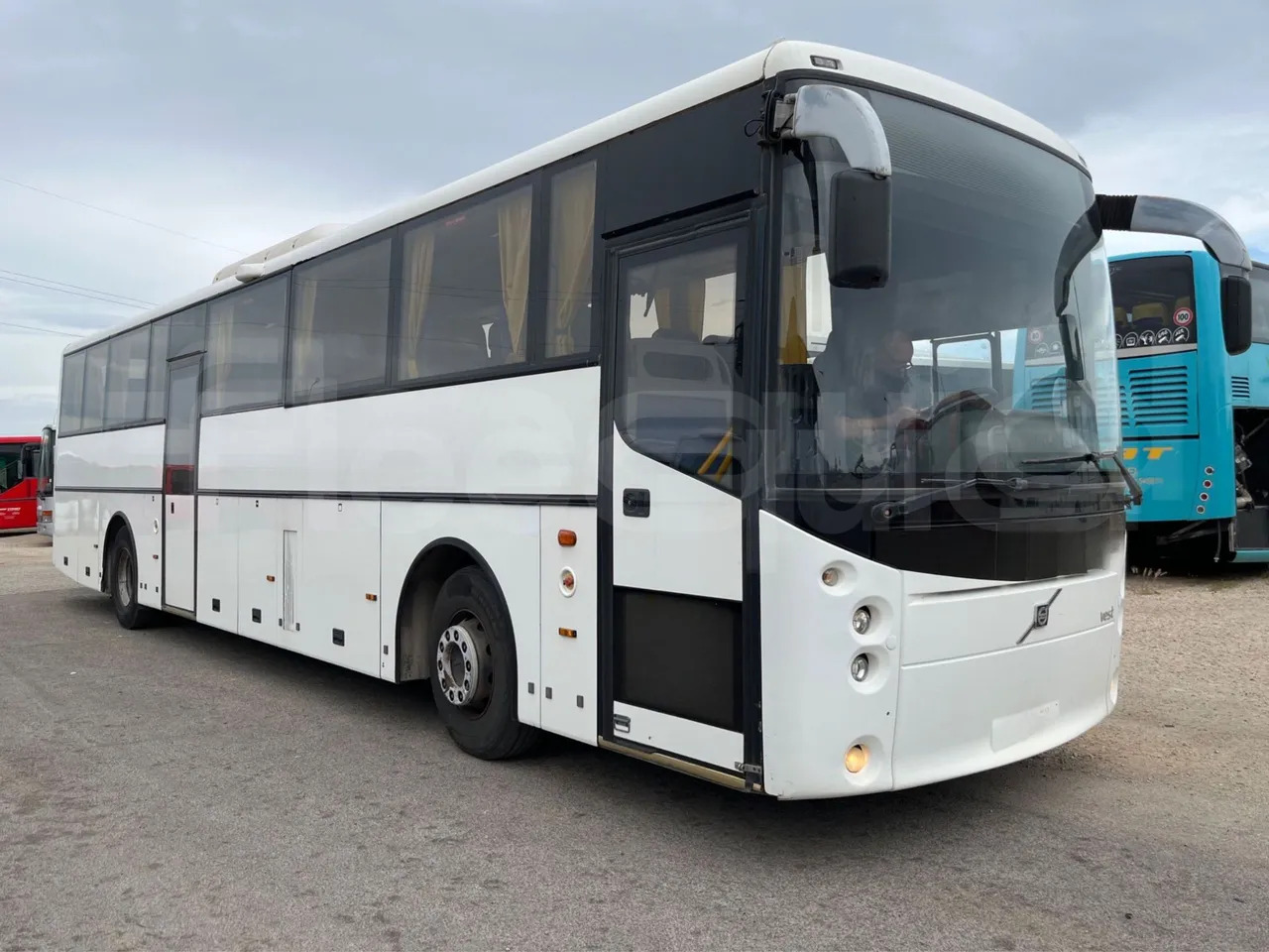 Volvo B12 - Туристический автобус: фото 1 Volvo B12 - Туристический автобус: фото 1