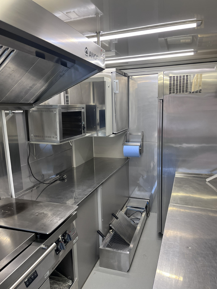 FOOD TRUCK - Nadgradnja s kuhinjsko opremo: ANGELO PO - Volkswagen Crafter - Фургон: фото 3 FOOD TRUCK - Nadgradnja s kuhinjsko opremo: ANGELO PO - Volkswagen Crafter - Фургон: фото 3