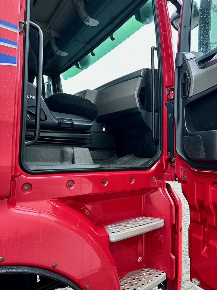 Тягач MAN TGS 33.640 6x4 Kipphydraulic-Retarder: фото 10 Тягач MAN TGS 33.640 6x4 Kipphydraulic-Retarder: фото 10