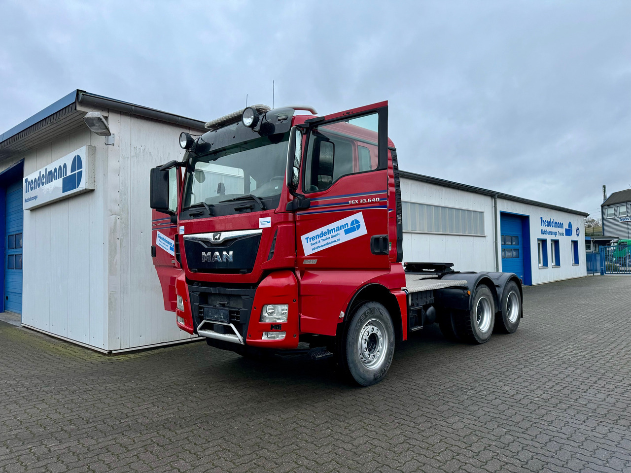 MAN TGS 33.640 6x4 Kipphydraulic-Retarder - Тягач: фото 1 MAN TGS 33.640 6x4 Kipphydraulic-Retarder - Тягач: фото 1