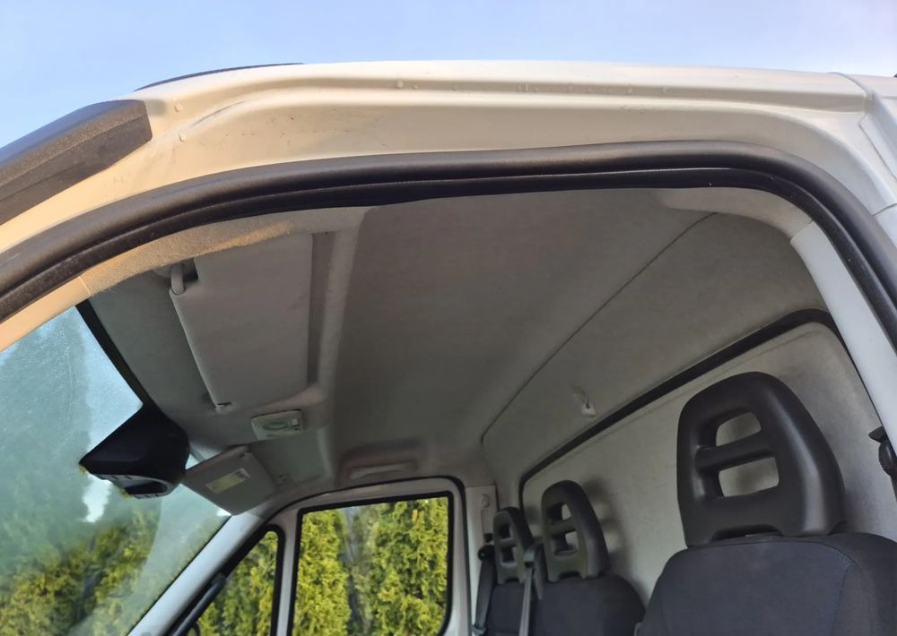 Малотоннажный бортовой грузовик Iveco 70C18 3.0 180KM/ Skrzyniowy / 1 Właściciel/ Himatic 8b/ Rozstaw osi max 5.1m/: фото 11