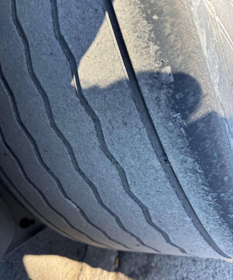 Kögel Mega SAF - Тентованный полуприцеп: фото 4 Kögel Mega SAF - Тентованный полуприцеп: фото 4