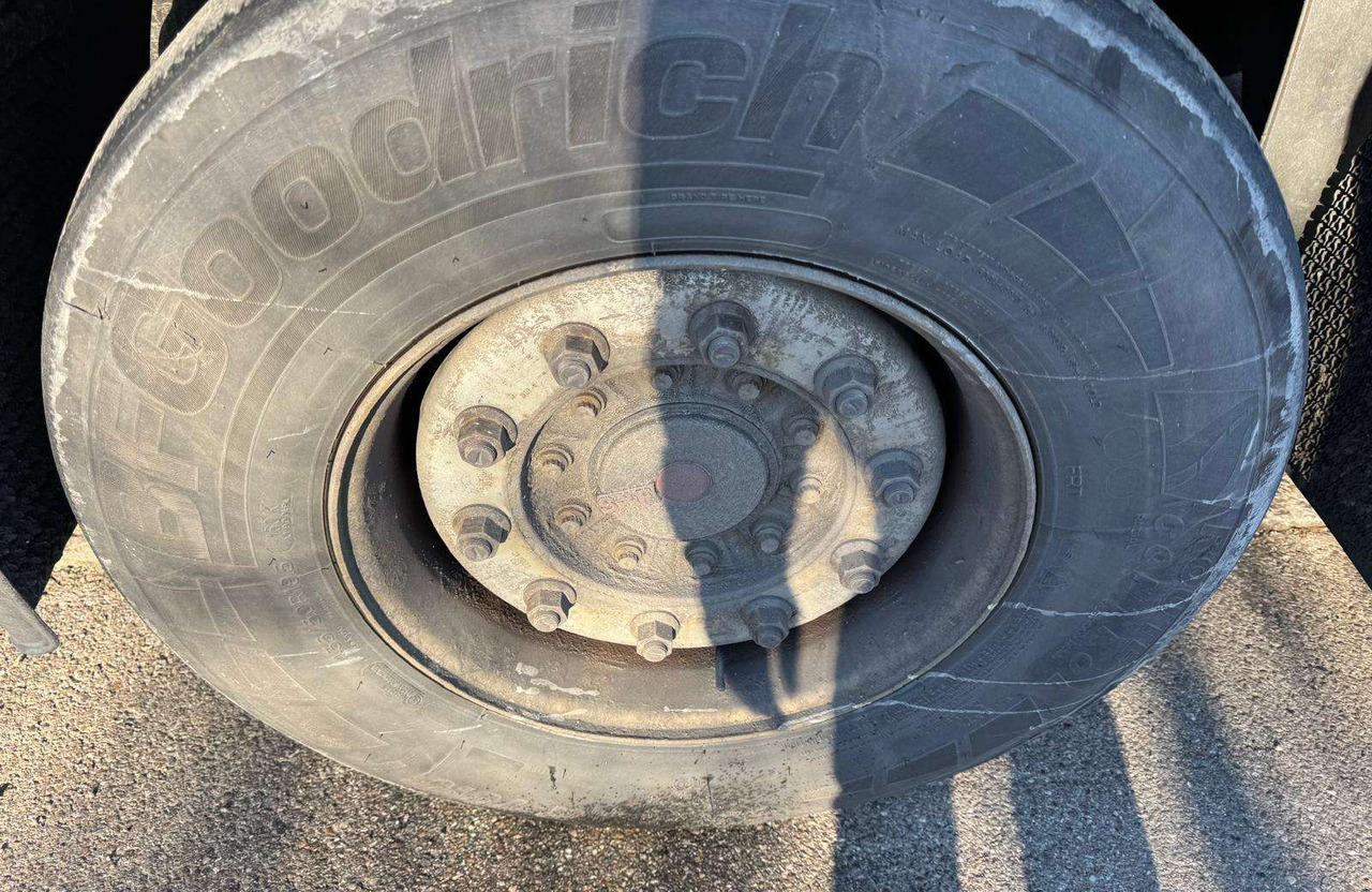 Kögel Mega SAF - Тентованный полуприцеп: фото 3 Kögel Mega SAF - Тентованный полуприцеп: фото 3