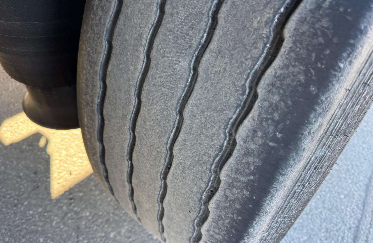 Krone Standart - Полуприцеп-фургон: фото 4 Krone Standart - Полуприцеп-фургон: фото 4